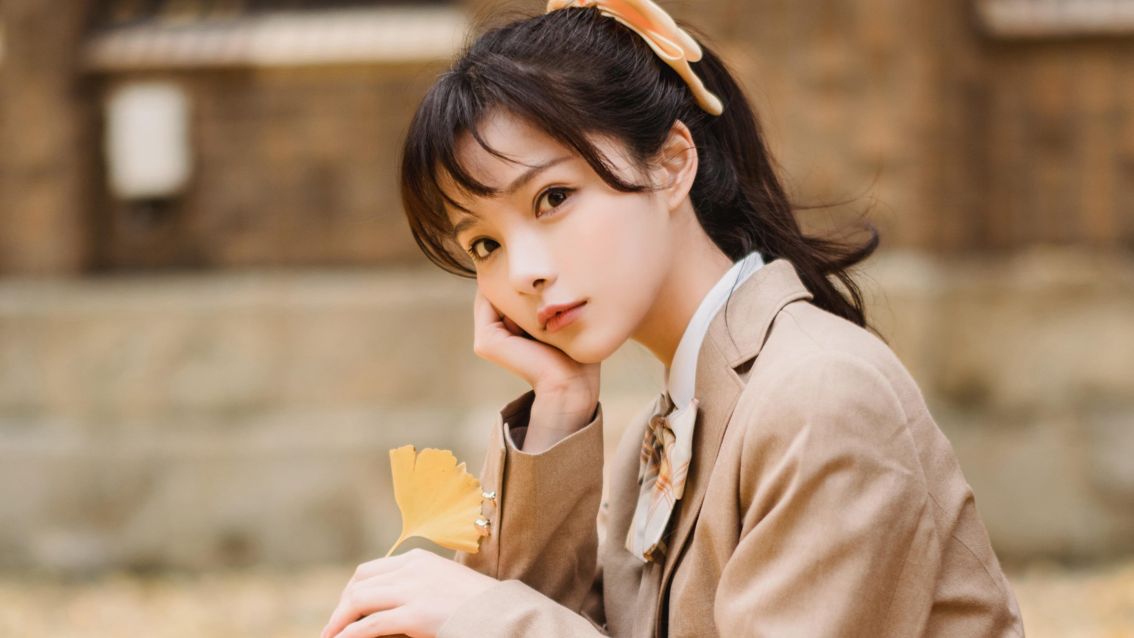 英超比赛中压迫防守对对手传球线路限制效果分析，英超哪个球队打防守反击