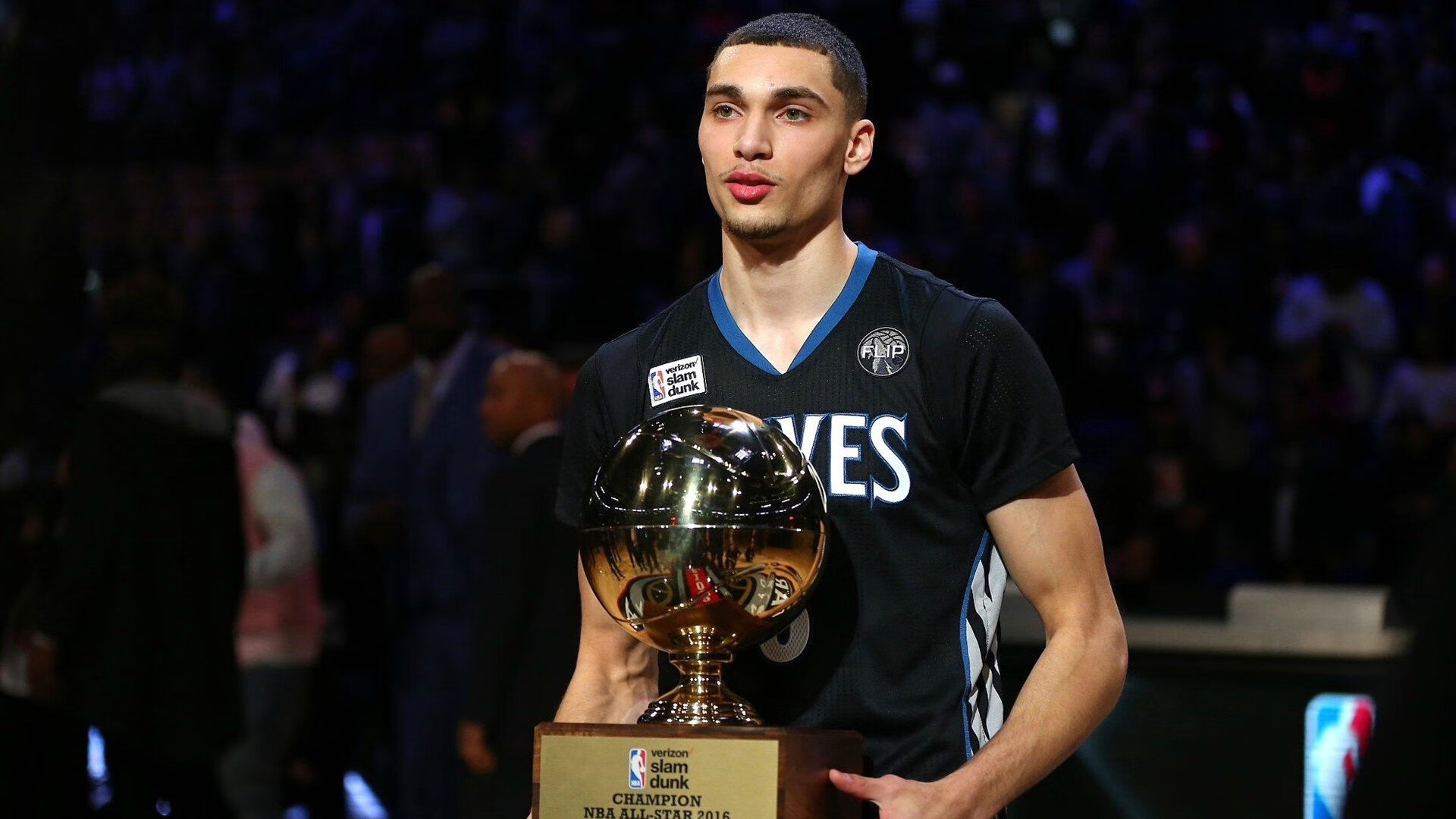 “华金·托比利亚的坚韧防守与领导风范，成就阿根廷美洲狮队的新辉煌”